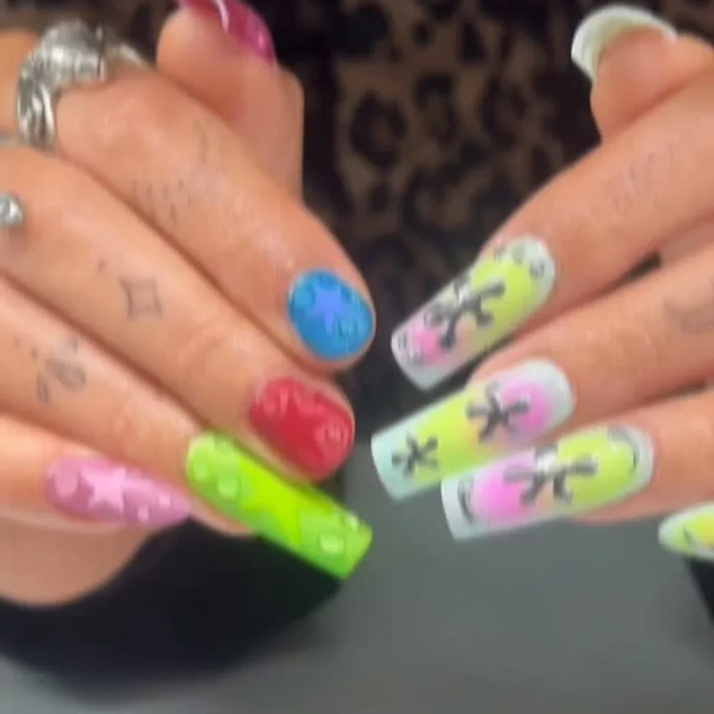 Talon Tyd Nails at work